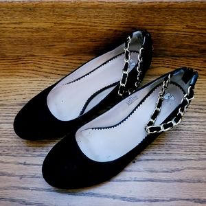 ‼️Like NEW 🥿BP. Short Heels w/ Chain Ankle Strap